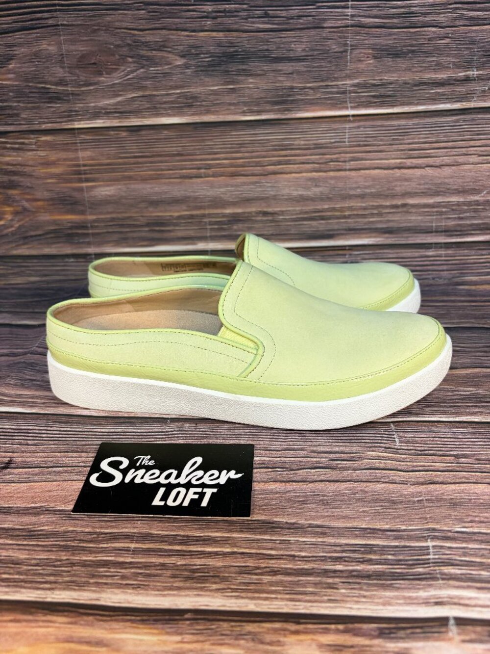 Vionic Effortless Slip On Sneakers Pale Lime Nubuck Leather Women's Shoes 7